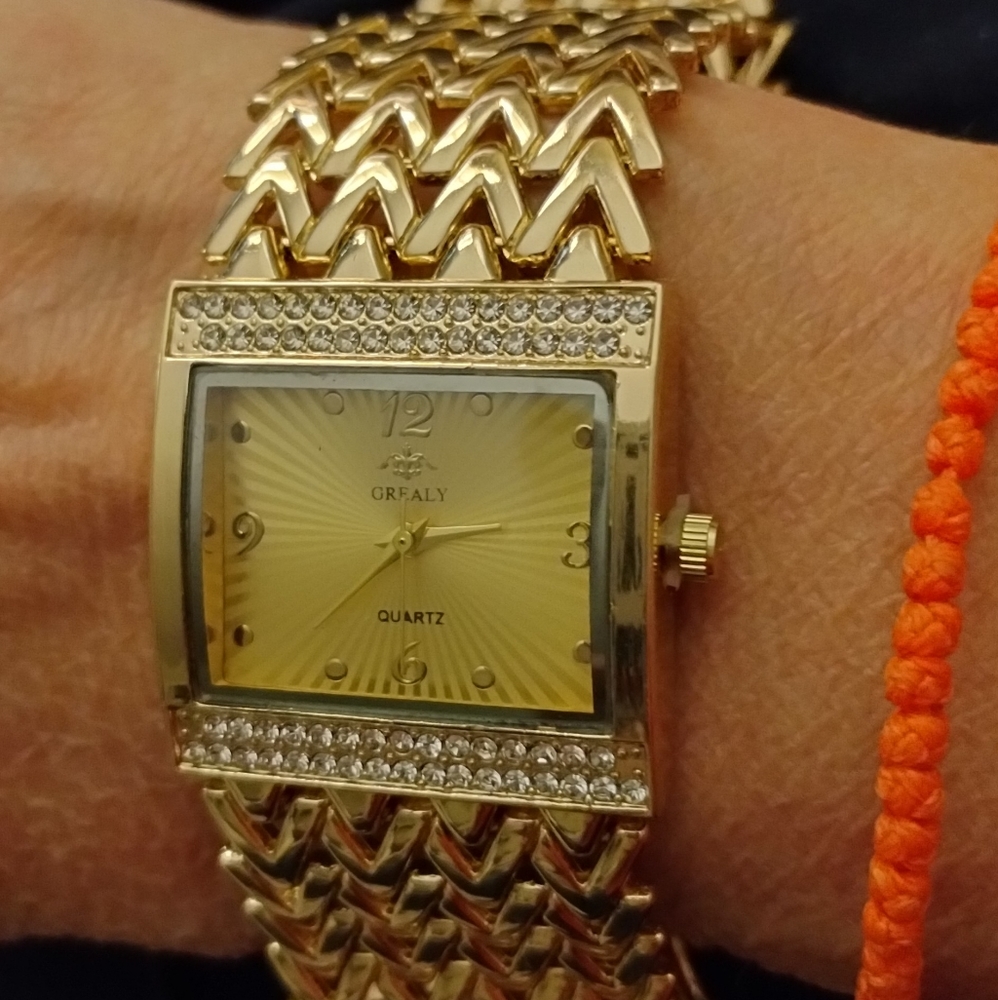 Women's Quartz Gold Plated Evening Dress Watch embellished with Crystals New.